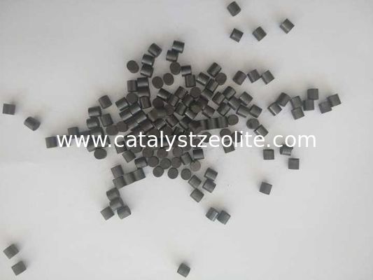 Zwarte cilinder metanol synthese katalysator met bulk dichtheid 1.1-1.4